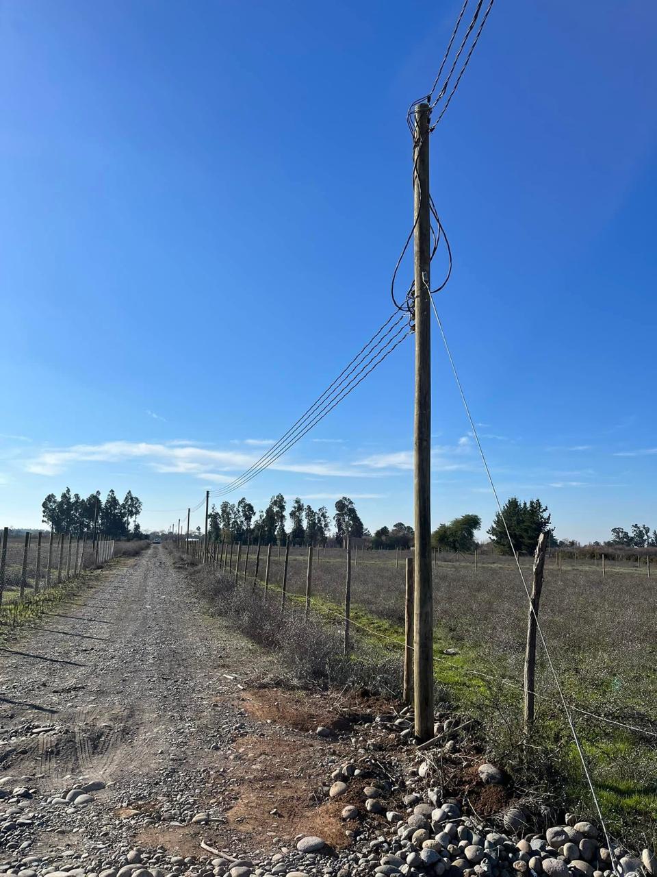 Trabajo eléctrico en terreno 8